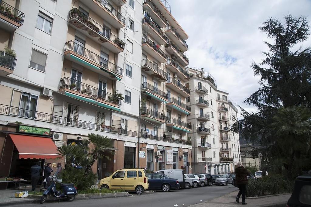 4Rooms Guest House Free Wi-Fi Salerno Exterior foto