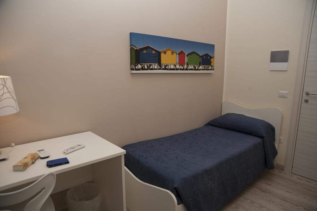 4Rooms Guest House Free Wi-Fi Salerno Zimmer foto